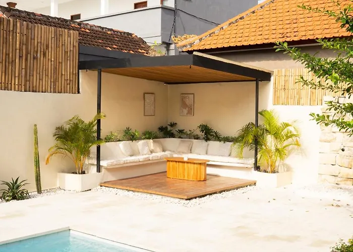 Palm Villa